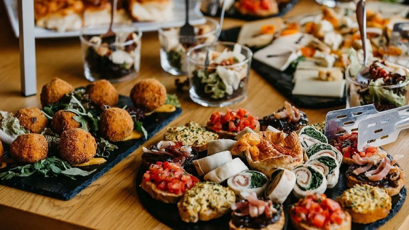 Microsoft Fabric Presents: The Full April Buffet! Come Taste What's New!